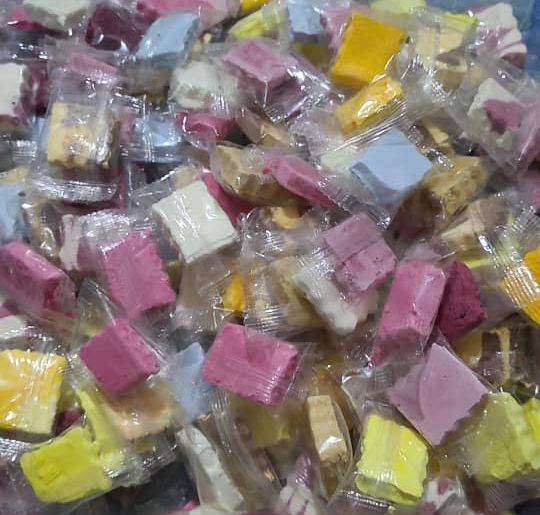 خرید بستنی خشک کیلوی مخلوط + بسته بندی پیلوپک